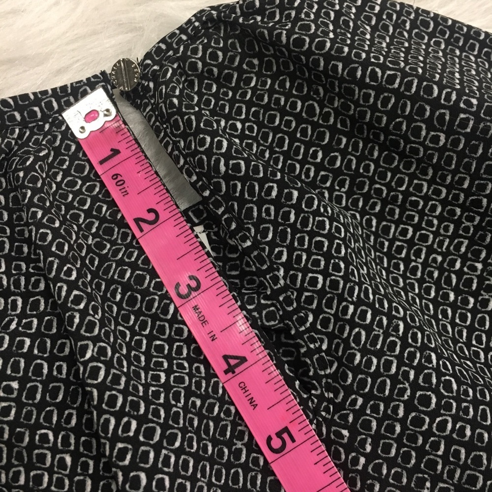 Michael Kors 3/4 Adjustable Sleeve Keyhole Blouse - Picture 6 of 6